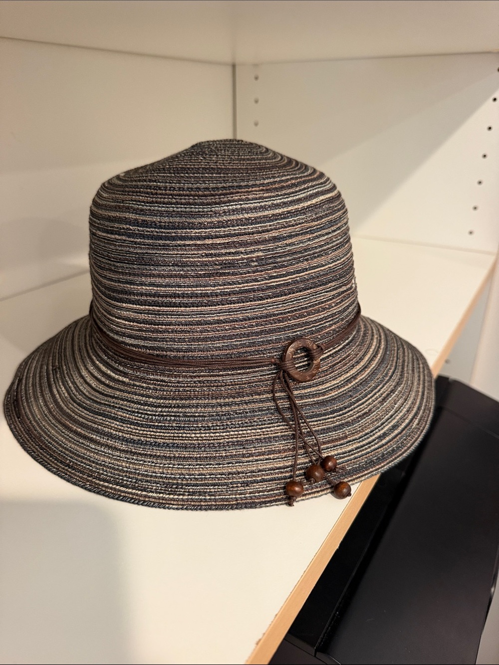 Striped Wide-Brim Straw Hat with Bead Accent - Brown & Gray